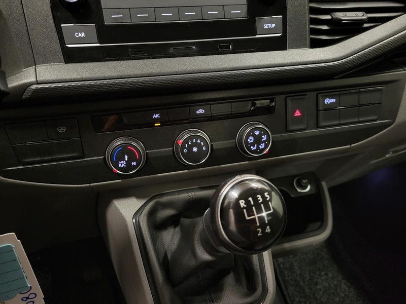 Volkswagen Transporter 2.0TDI L2/H1 Pick-up Euro 6!  Volkswagen Transporter 2.0TDI L2/H1 Pick-up Euro 6!