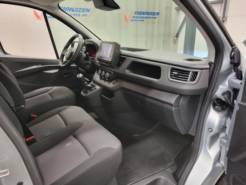 Renault Trafic 2.0dCi L2/H1 Trekhaak Euro 6!  Renault Trafic 2.0dCi L2/H1 Trekhaak Euro 6!