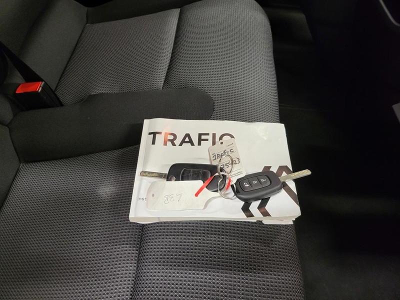 Renault Trafic 2.0dCi L2/H1 Trekhaak Euro 6!  Renault Trafic 2.0dCi L2/H1 Trekhaak Euro 6!