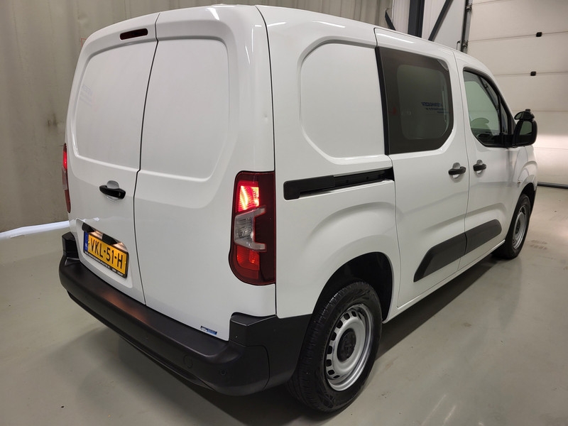 Peugeot Partner 1.2PureTech 111pk Benzine!  Peugeot Partner 1.2PureTech 111pk Benzine!