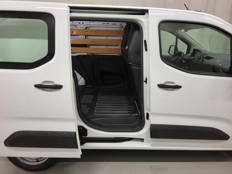 Peugeot Partner 1.2PureTech 111pk Benzine!  Peugeot Partner 1.2PureTech 111pk Benzine!