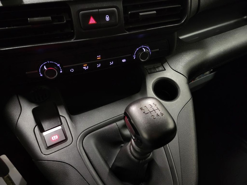 Peugeot Partner 1.2PureTech 111pk Benzine!  Peugeot Partner 1.2PureTech 111pk Benzine!