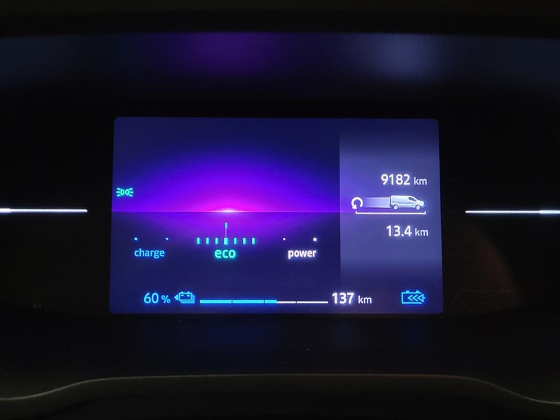 Renault Trafic E-Tech 52kWh L2/H1 Dubbele Cabine Elektrisch!  elektrisch Renault Trafic E-Tech 52kWh L2/H1 Dubbele Cabine Elektrisch!  elektrisch