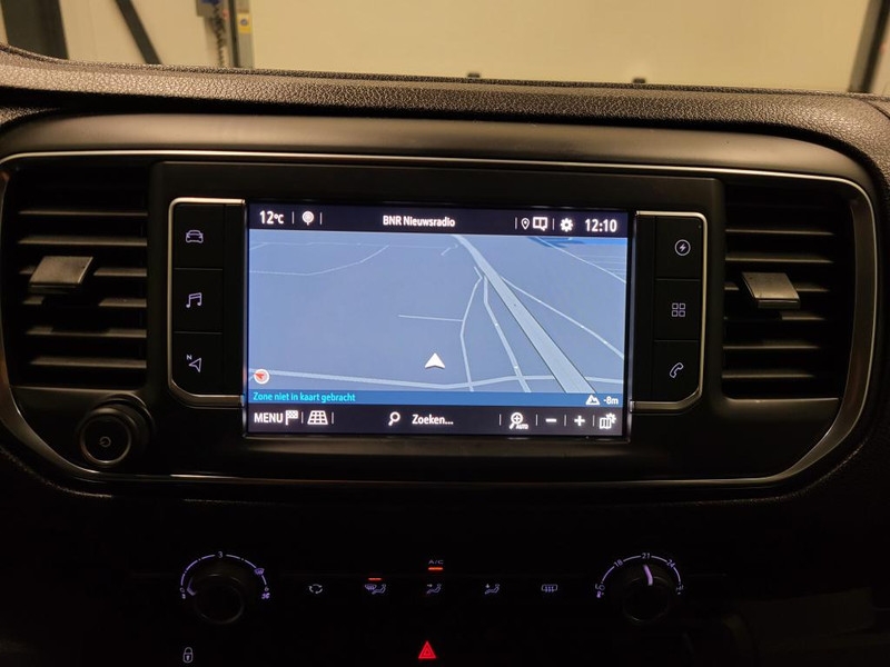 Opel Vivaro-e Combi 50kWh L2/H1 9-Personenbus 220km Actieradius!  elektrisch Opel Vivaro-e Combi 50kWh L2/H1 9-Personenbus 220km Actieradius!  elektrisch